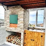 Yara House * Câmara de Lobos
