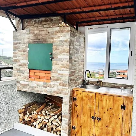 Yara House * Câmara de Lobos